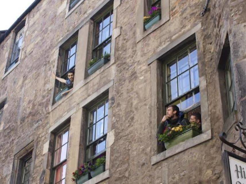 High Street - Adults Only Hostel